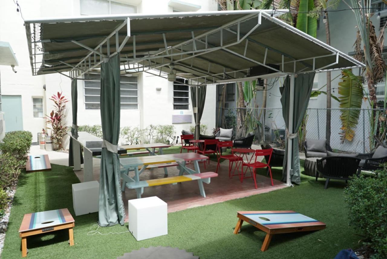 Ostello Beds N' Drinks Miami Beach Esterno foto
