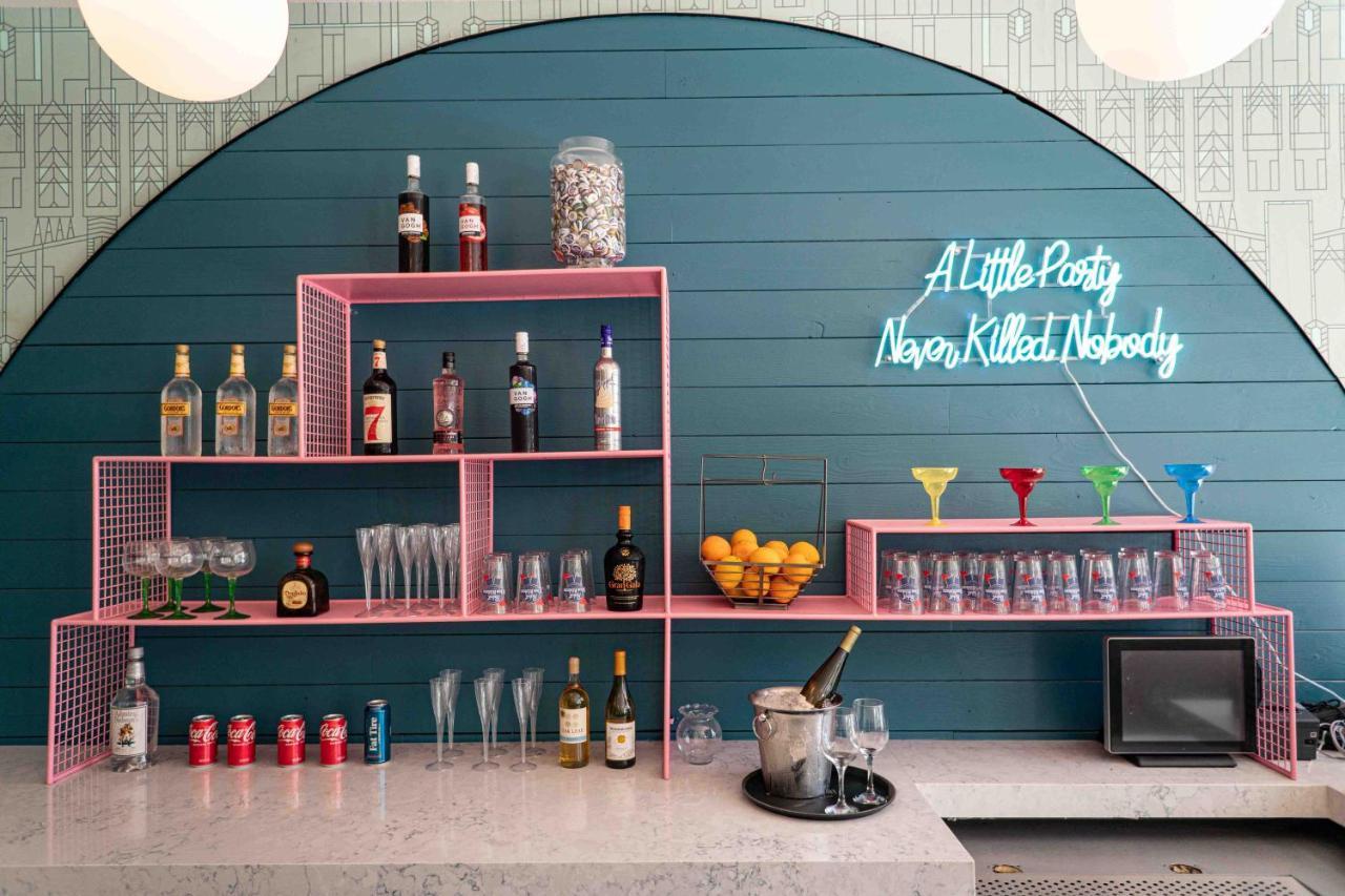 Ostello Beds N' Drinks Miami Beach Esterno foto