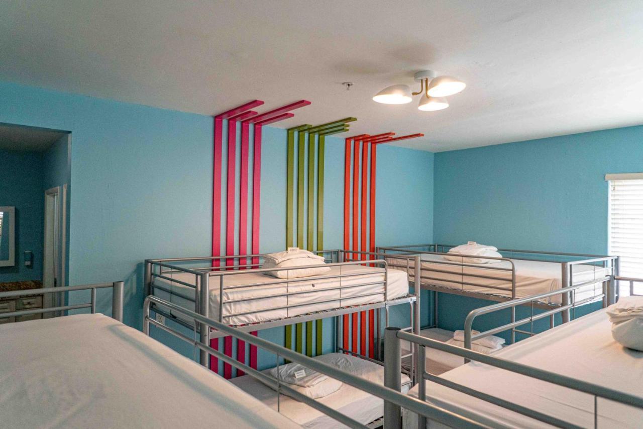 Ostello Beds N' Drinks Miami Beach Esterno foto